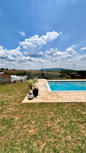 Foto REO1110791