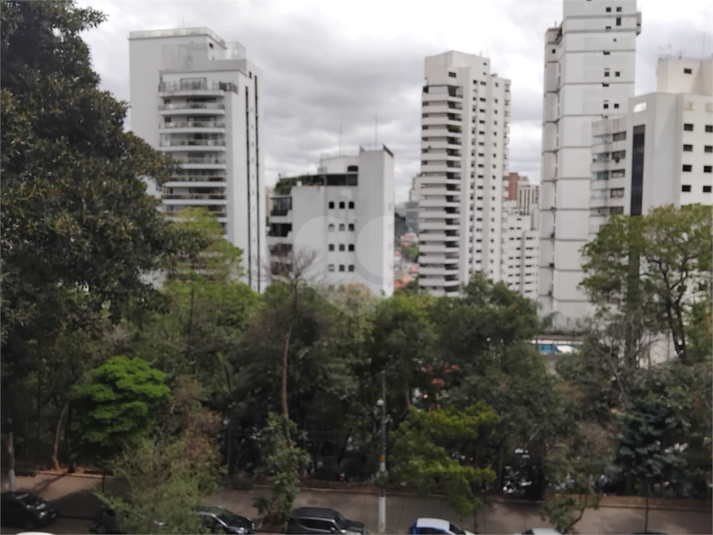 Foto REO1110841