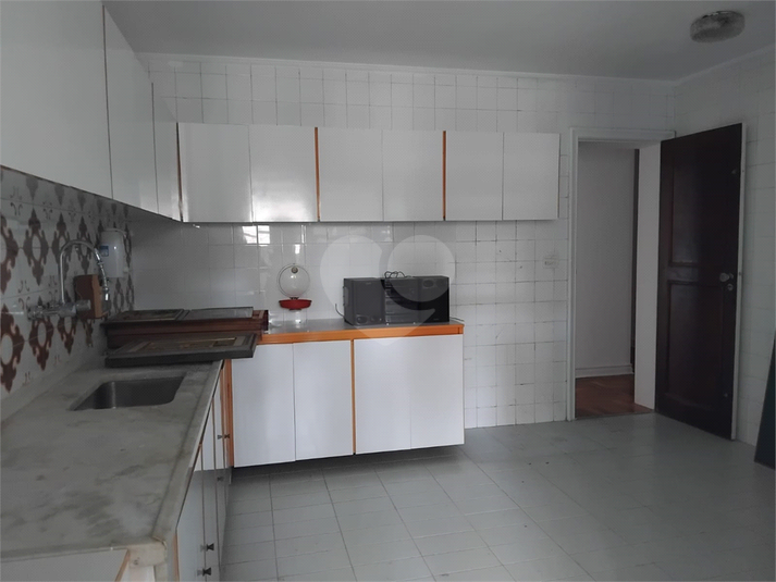 Foto REO1110841