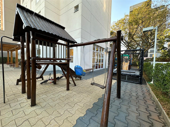 Foto REO1110852