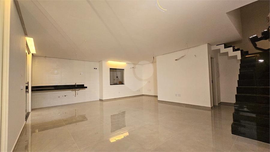 Foto REO1110856