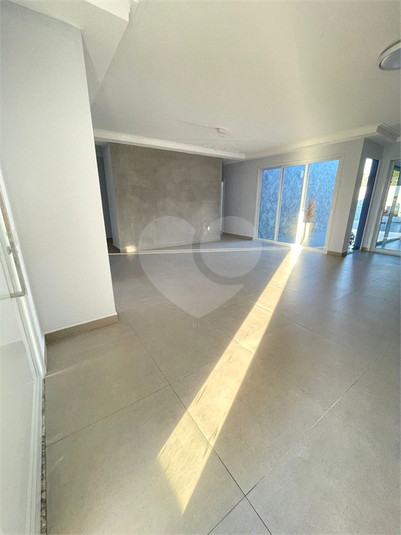 Foto REO1110870