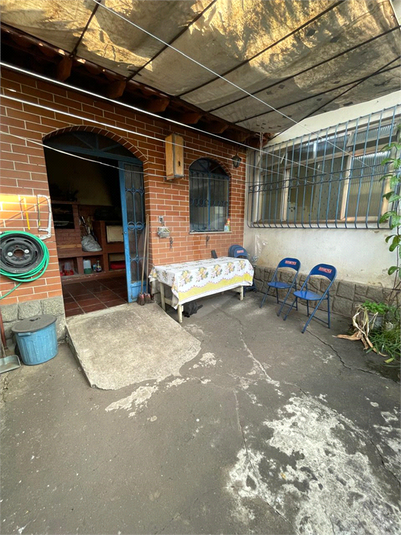 Foto REO1110933