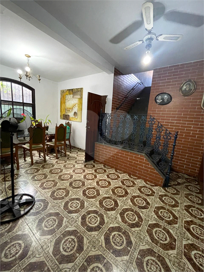 Foto REO1110933