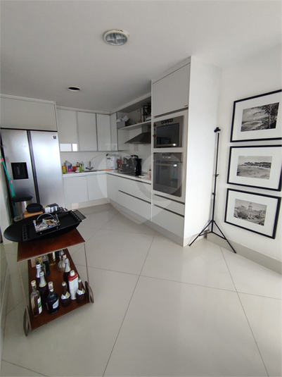 Foto REO1110935