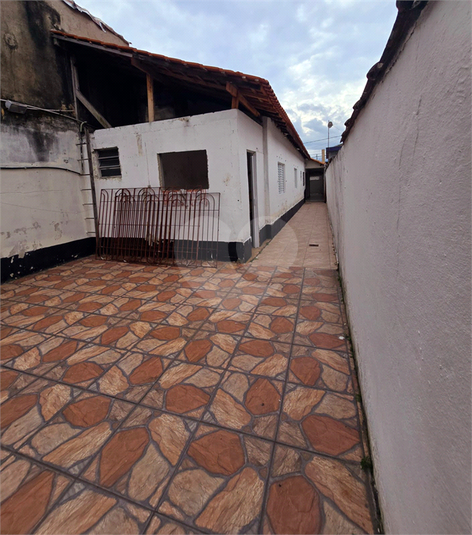 Foto REO1110939