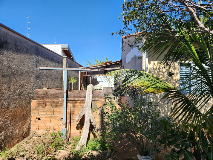 Foto REO1111011