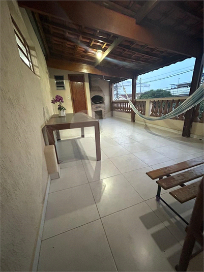 Foto REO1111048