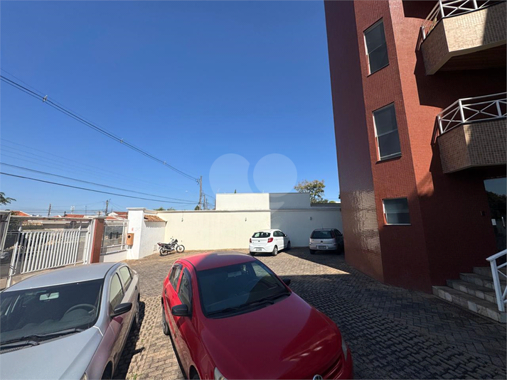 Foto REO1111064