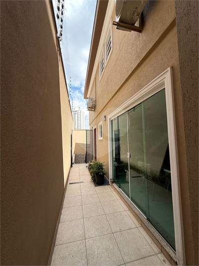 Foto REO1111068