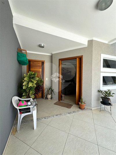 Foto REO1111091
