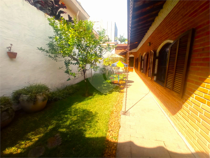 Foto REO1111131