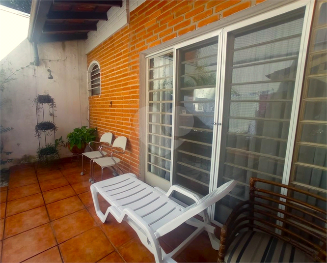 Foto REO1111131