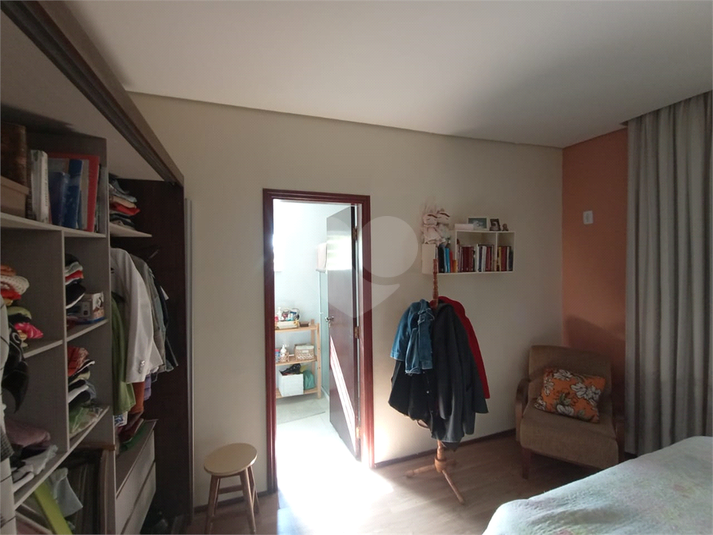 Foto REO1111136