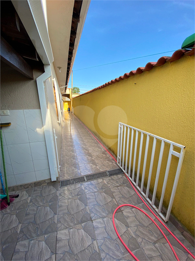 Foto REO1111180