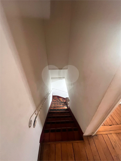 Foto REO1111186