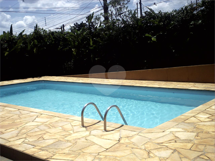 Foto REO1111264