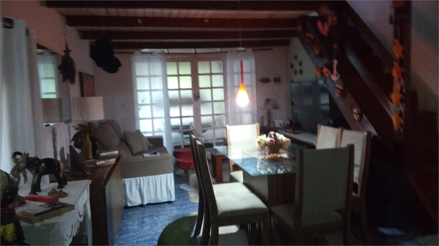 Foto REO1111267