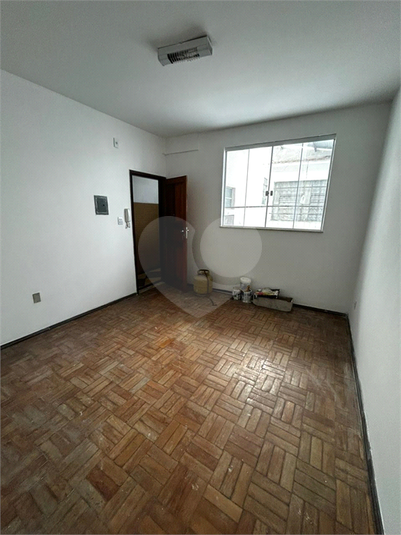 Foto REO1111285