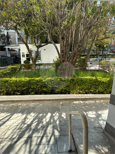 Foto REO1111299