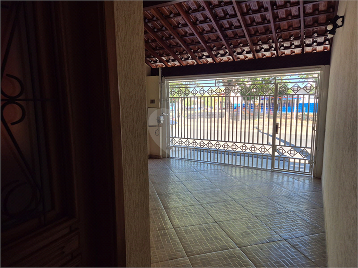 Foto REO1111301