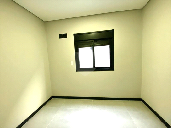 Foto REO1111308