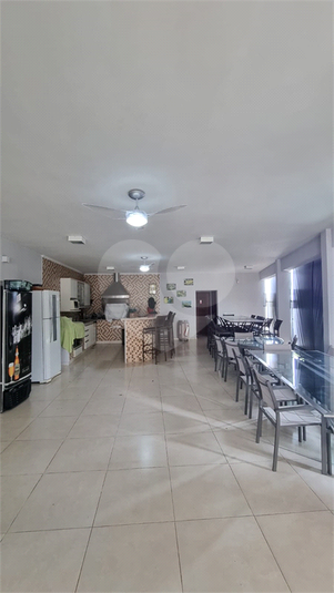Foto REO1111330