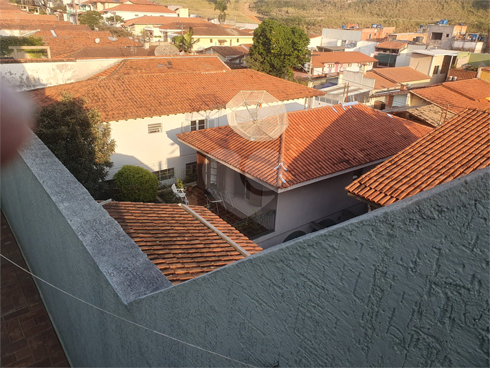 Foto REO1111333