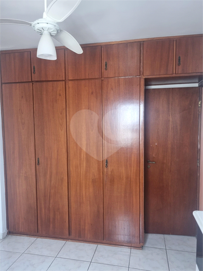 Foto REO1111348