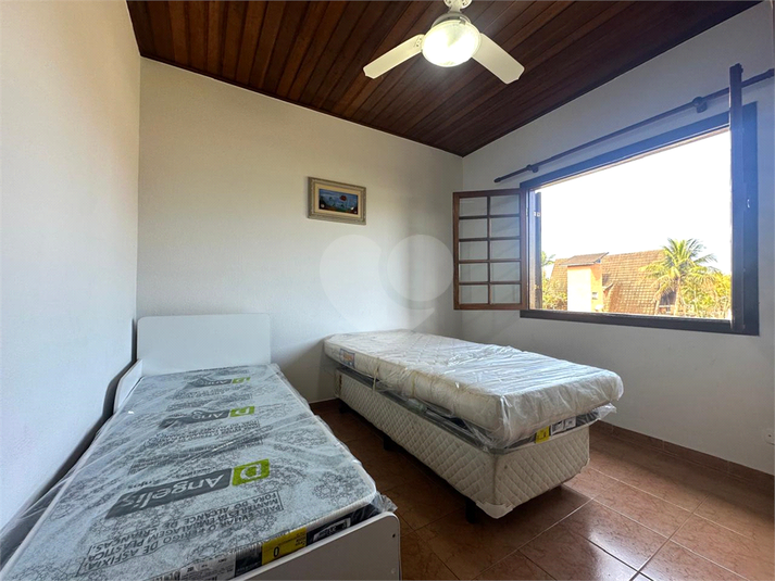 Foto REO1111365