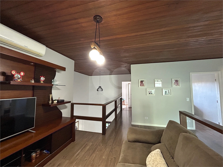 Foto REO1111371