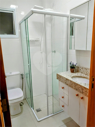Foto REO1111427