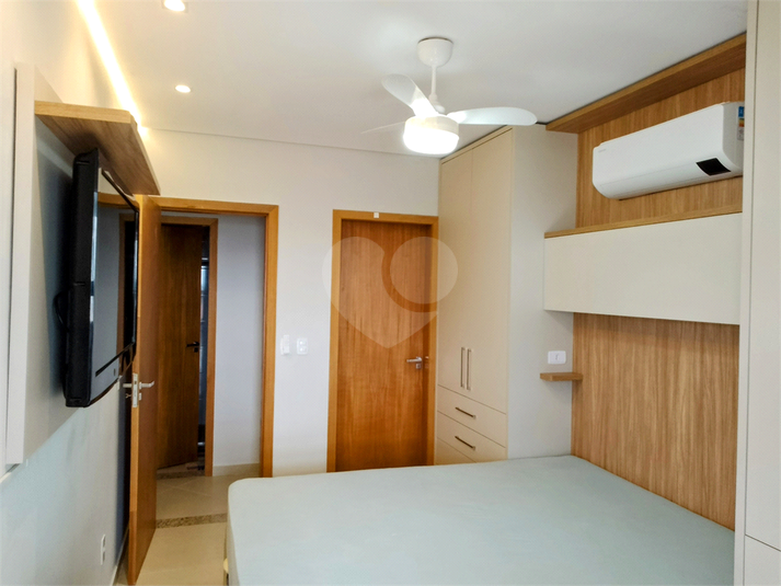 Foto REO1111427