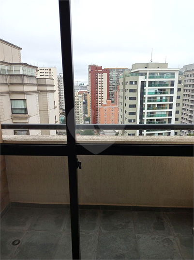 Foto REO1111439