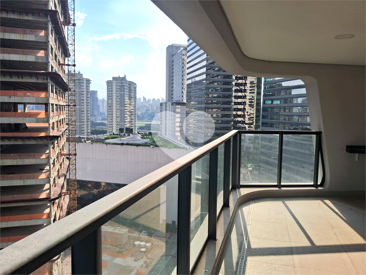 Foto REO1111476