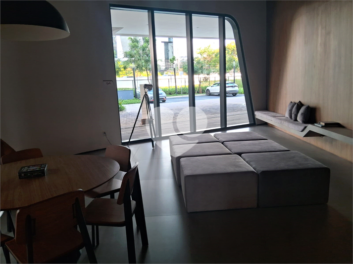 Foto REO1111476