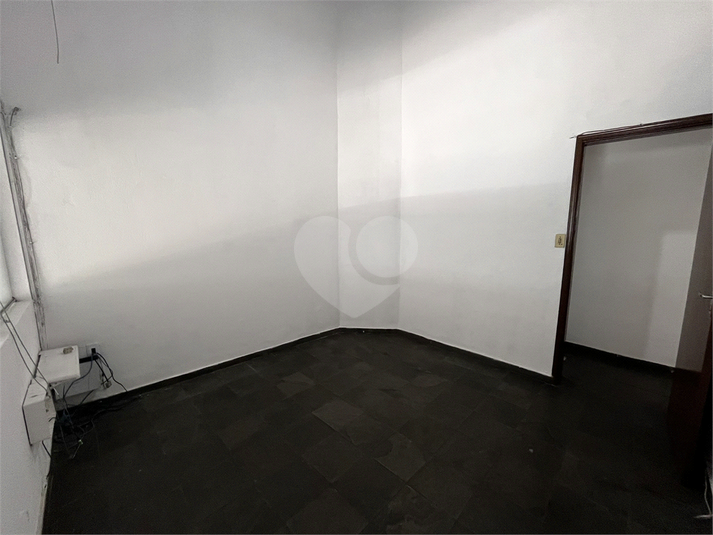 Foto REO1111481