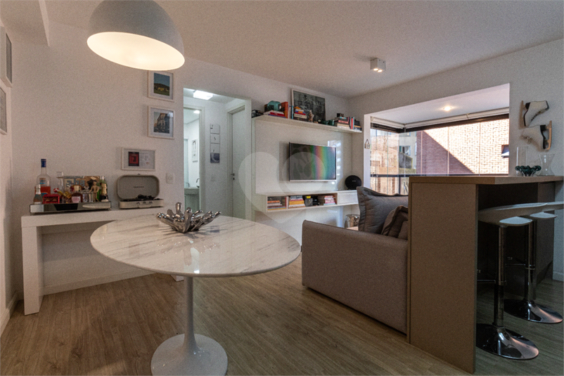 Foto REO1111484