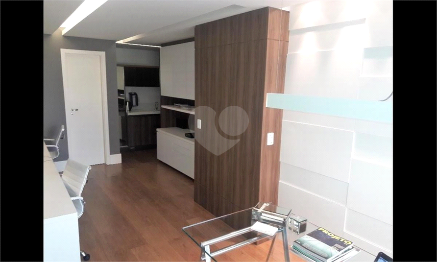 Foto REO1111508