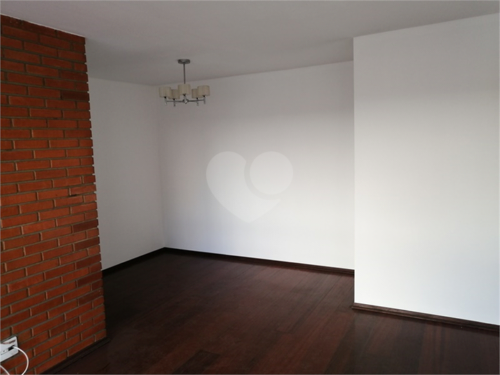 Foto REO1111541