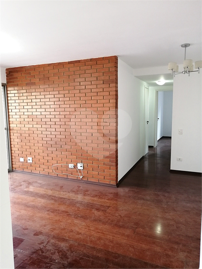 Foto REO1111541