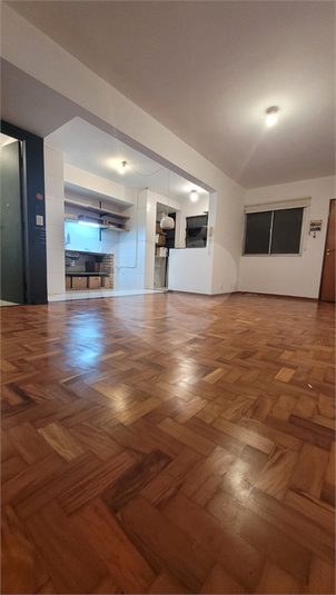 Foto REO1111561