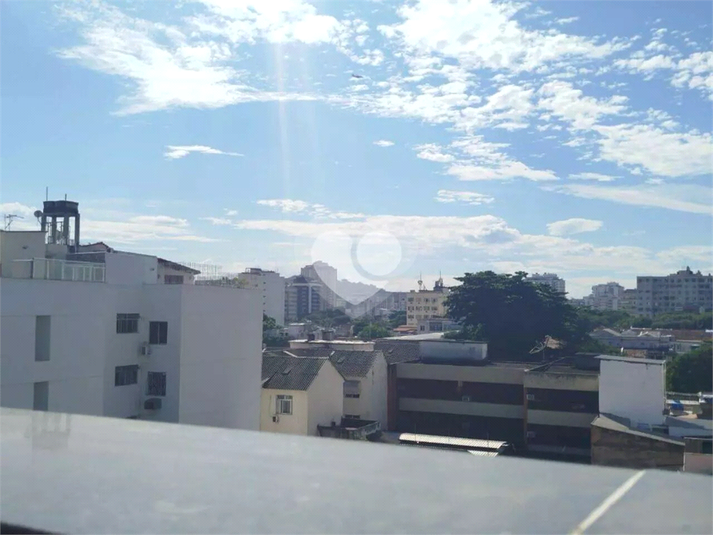 Foto REO1111569