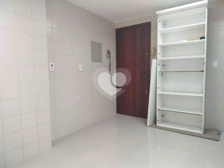 Foto REO1111569