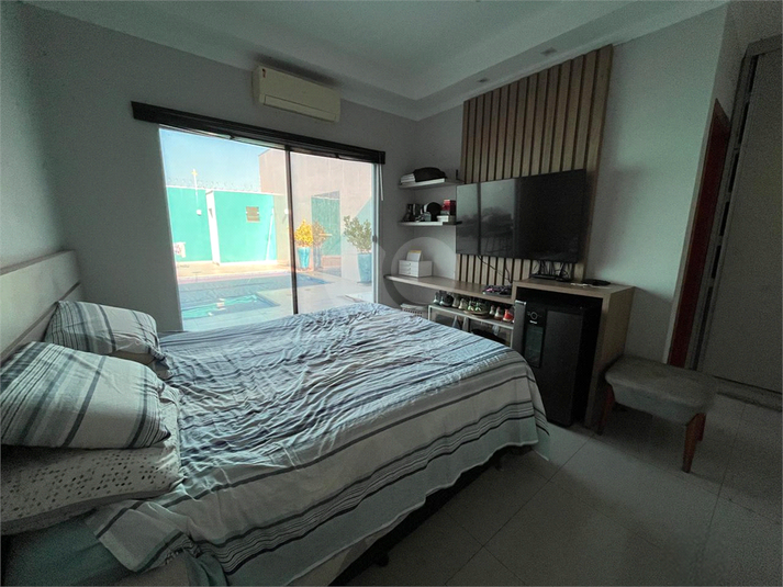 Foto REO1111572