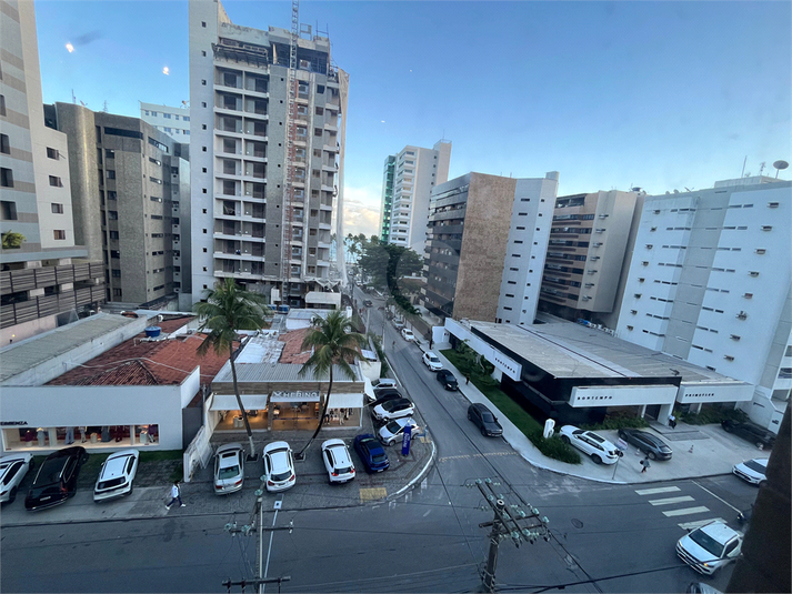 Foto REO1111575