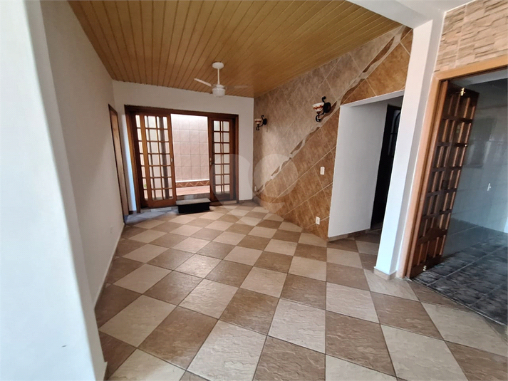 Foto REO1111576
