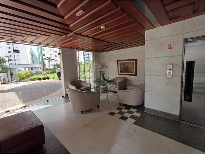 Foto REO1111578