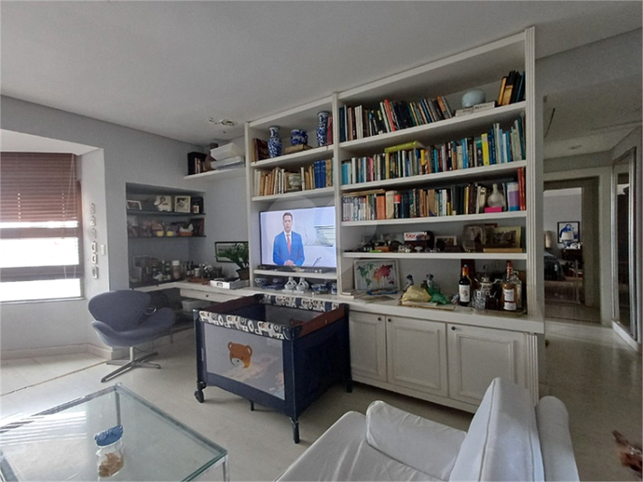 Foto REO1111578