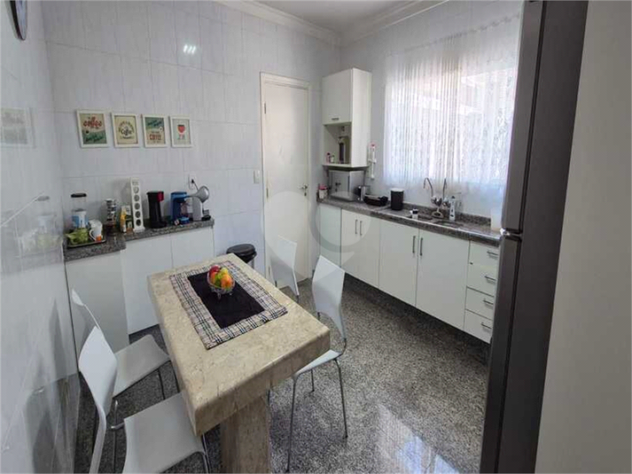 Foto REO1111584